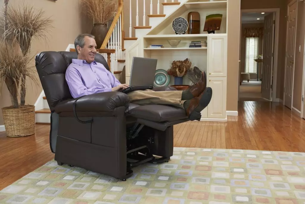 Cloud Power Lift Chair Recliner PR510-SME By Golden - Image 3